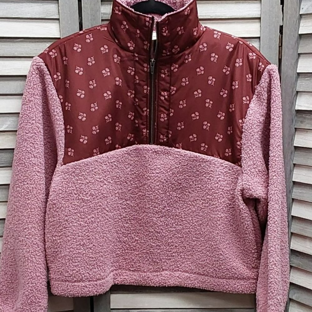 Women's Colorblock Quarter Zip Sherpa Sweatshirt - Universal Thread™ | X Small